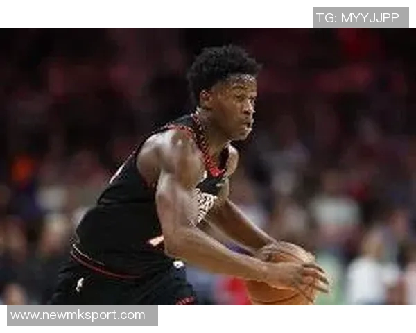 艾顿回忆与埃奇库姆的成长历程期待他在赛场上的精彩表现