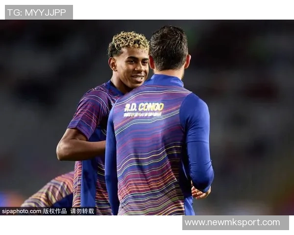 巴萨全新第四球衣发布向2005年经典国家德比致敬